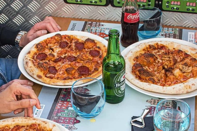 Amsterdam: Pizza Cruise with New York Pizza & Drinks - What this Amsterdam cruise really is