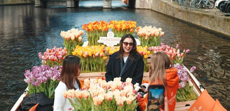 Amsterdam: Premium Tulip Boat Canal Tour - Key points to know before booking