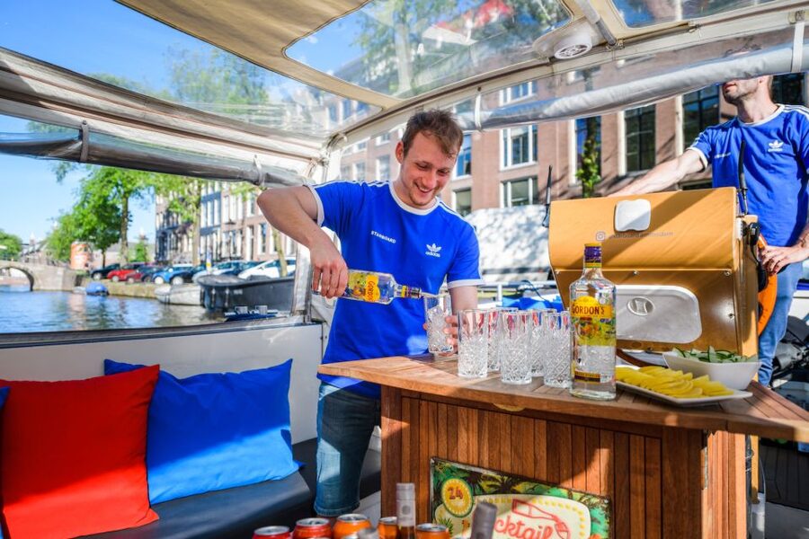 Amsterdam: Private Canal Booze Cruise with Unlimited Drinks - Prinsengracht and Amsterdam’s classic canal houses