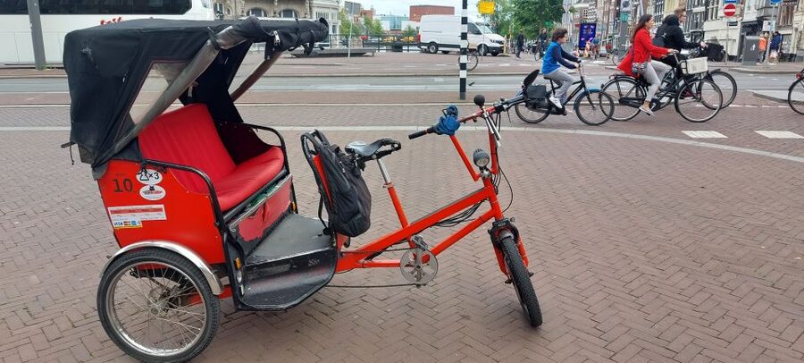 Amsterdam: Private City Highlights Tour by Rickshaw - Museumplein, P.C. Hooftstraat, and Vondelpark