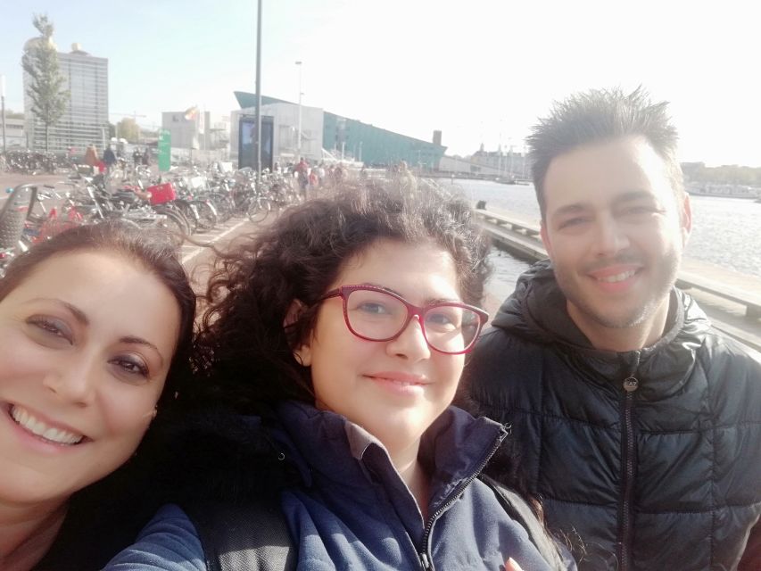 Amsterdam: Private custom tour with a local guide - The price and what you are really buying