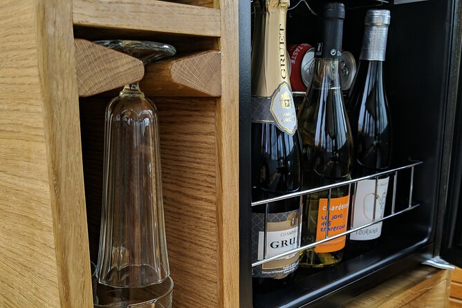 Amsterdam Private Dinner Cruise incl Drinks & 2-course Dinner 2hr - Canal Views: Anne Frank House to the Houseboat Museum