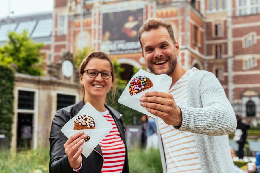 Amsterdam: Private Food Tour with a Local - Guide quality shapes the experience