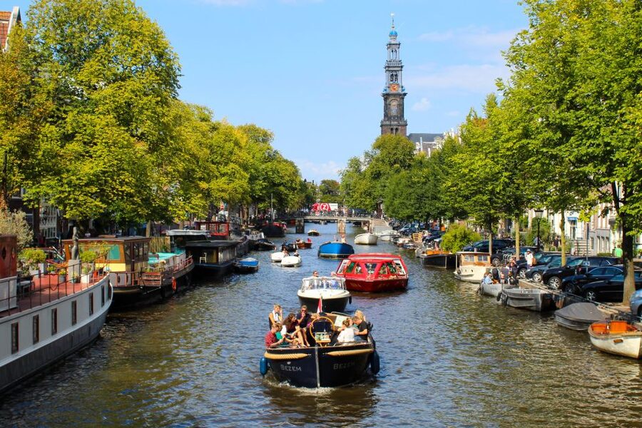 Amsterdam: Private Hidden Gems Discovery Tour - Why This Walk Helps You Read Amsterdam