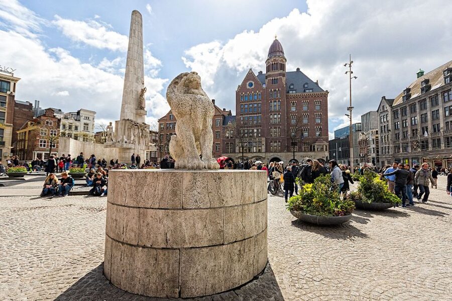 Amsterdam: Private Hidden Gems Discovery Tour - Passing Through the Red Light District