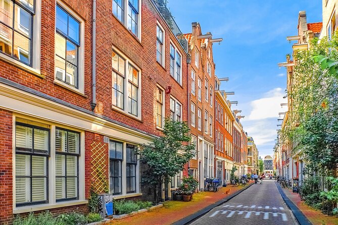 Amsterdam Private Historical Walking Tour - Starting at Dam Square, where Amsterdam begins