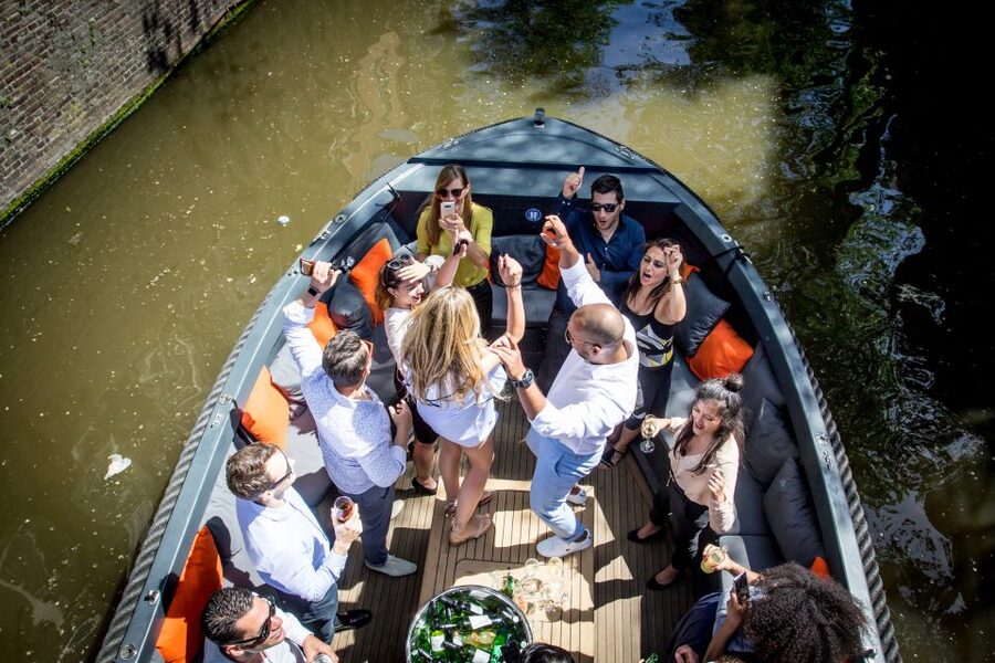 Amsterdam: Private Prosecco Canal Cruise Tour - Key points before you book