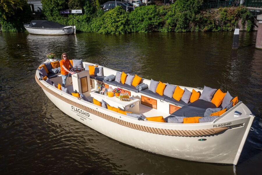 Amsterdam: Private Prosecco Canal Cruise Tour - The Rijksmuseum, Vondelpark, and central landmarks