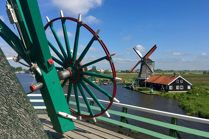 Amsterdam private tour to windmills, cheese farm and villages - Waterland shows the Netherlands in working form