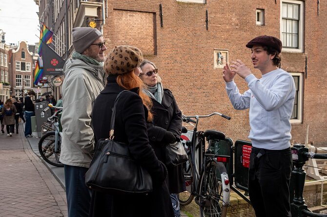 Amsterdam: Red Light District guided tour (TOP RATED) - What the guides add to the walk