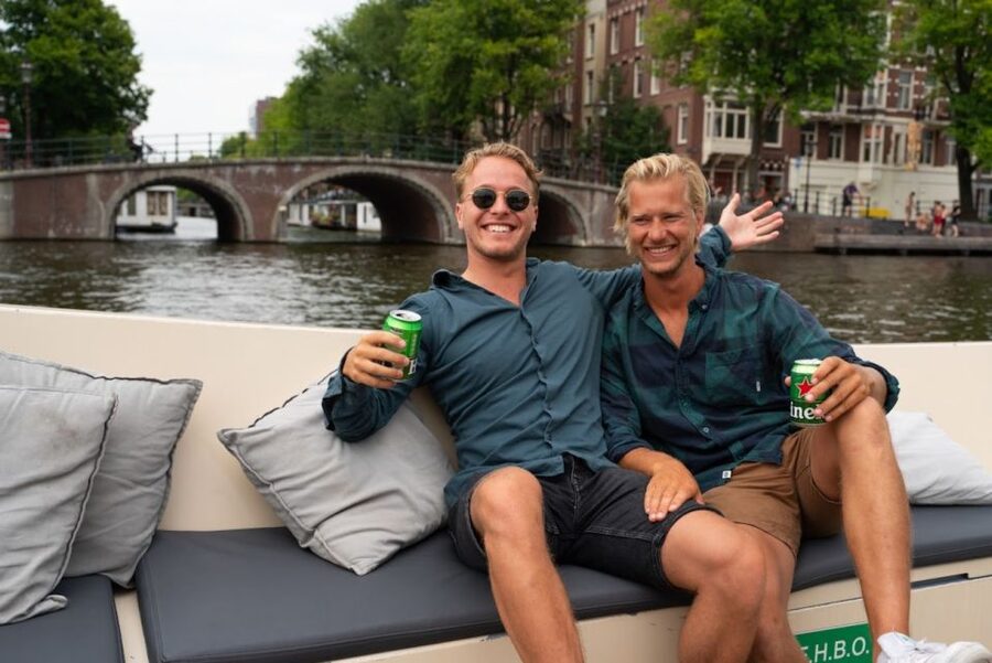 Amsterdam: Red-Light District Pub Crawl and Booze Boat Tour - Key points at a glance