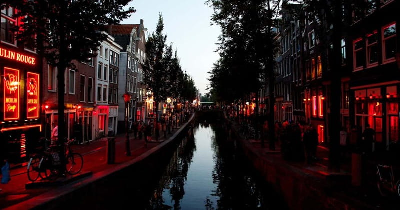 Amsterdam: Red Light District Tour - At a glance