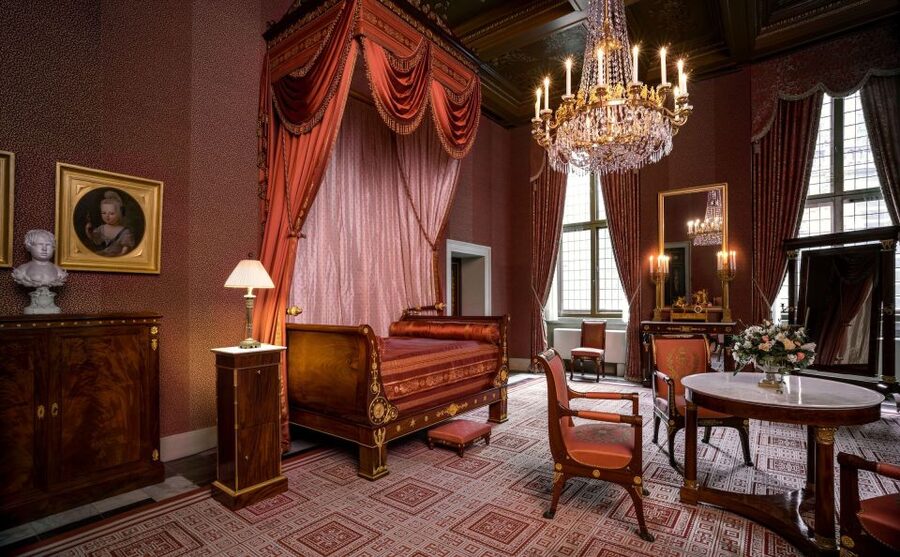 Amsterdam: Royal Palace Entry Ticket and Audio Guide - How long should you spend inside?