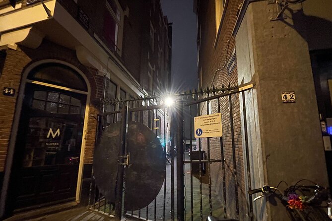 Amsterdam’s Ghostly Experiences Group Tour - Trippenhuis and stories about former owners