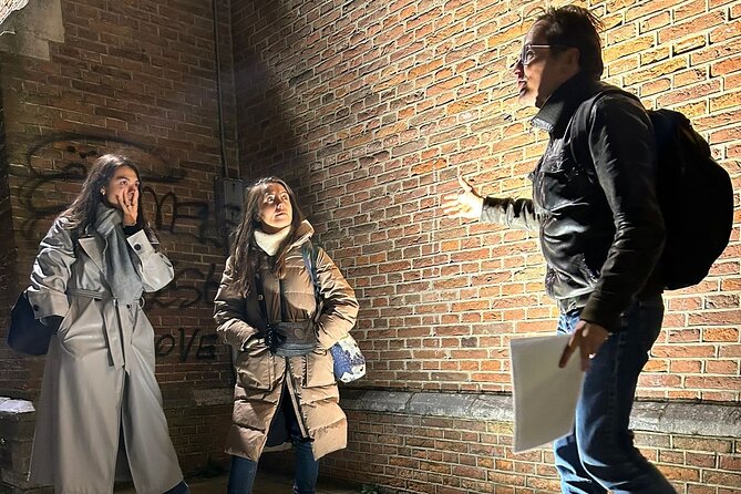 Amsterdam’s Ghostly Experiences Group Tour - Nieuwmarkt, executions, and the city gate