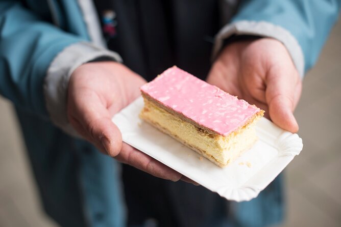 Amsterdam's Market Street Food Tour with Streat Bites - Small Group Benefits and Possible Tradeoffs
