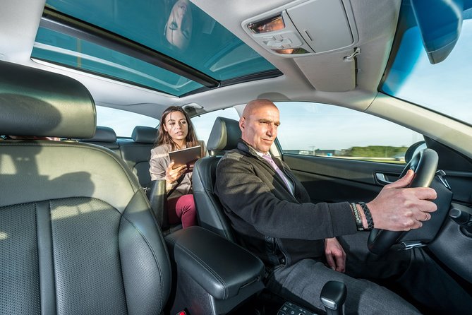 Amsterdam Schiphol Airport (AMS) Departure transfer from Amsterdam City - A private service for families and luggage-heavy departures