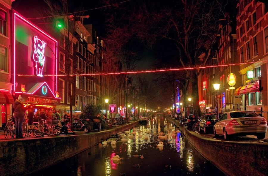 Amsterdam: Sex, Drugs, and Freedom Walking Tour - What this Amsterdam walking tour is really about