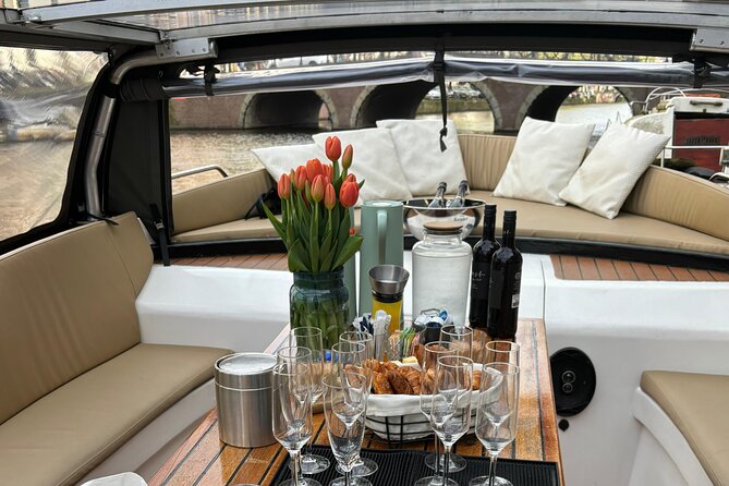 Amsterdam Small-Group Breakfast Morning Cruise - Why the morning departure changes the mood