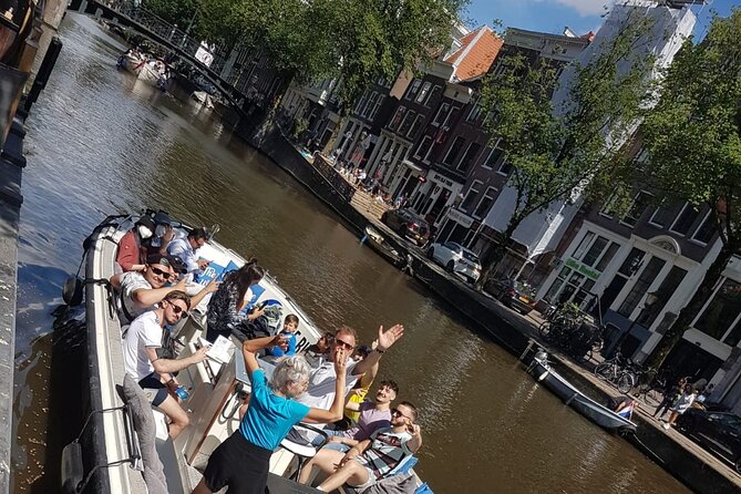 Amsterdam The Bulldog Boat Smoke Friendly Cruise + 2 drinks - Two drinks, bring-your-own snacks, and smoking rules