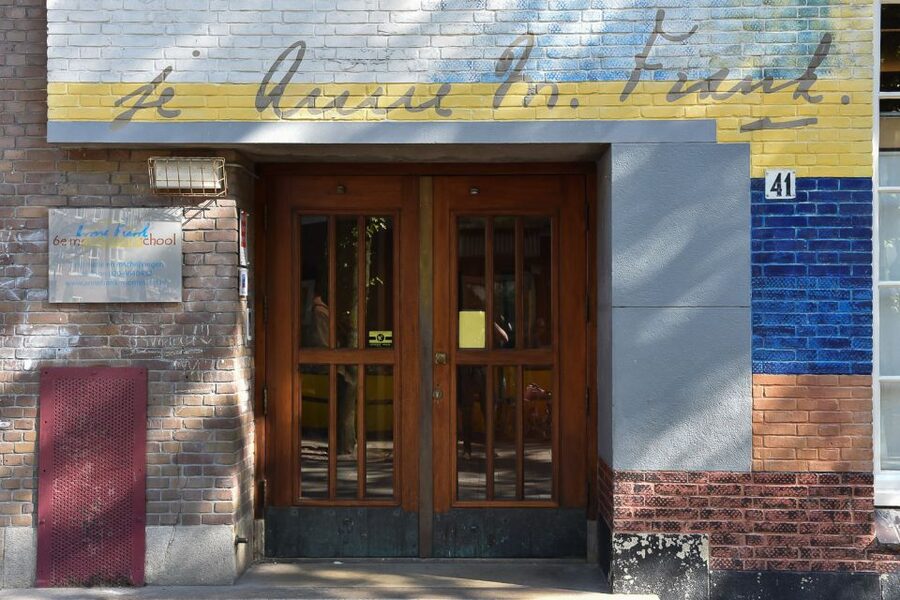 Amsterdam: The Life of Anne Frank Walking Tour - The Bookstore And Anne’s Famous Diary