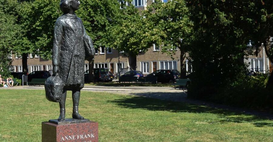 Amsterdam: The Life of Anne Frank Walking Tour - Starting At Merwedeplein And Anne’s Statue