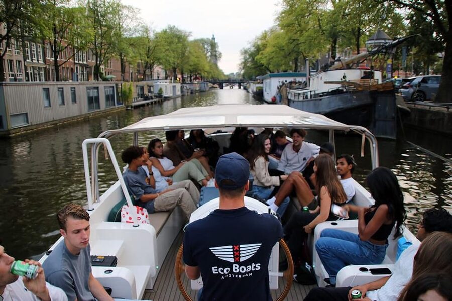 Amsterdam: The Newest Canal Cruise with Drink Option - Why a canal cruise is one of Amsterdam’s best first activities