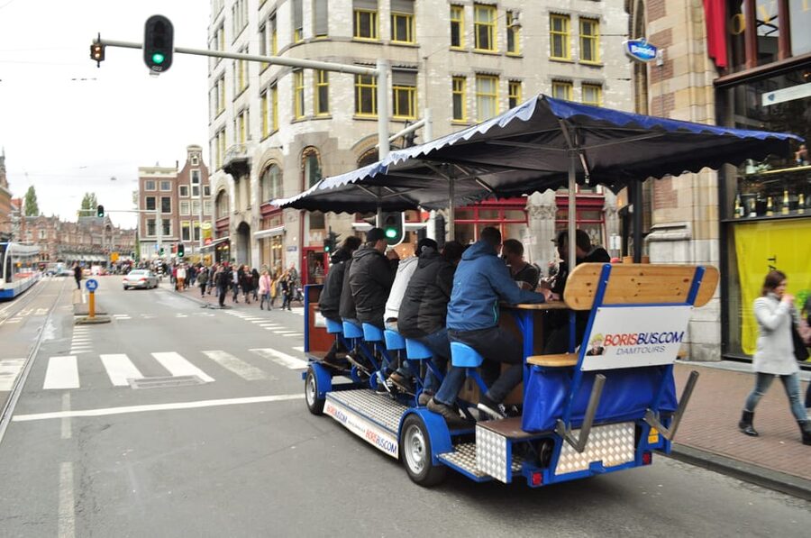 Amsterdam: The Original BUBBLES & BIKE Private Prosecco Tour - Pedaling, resting, and keeping the group together
