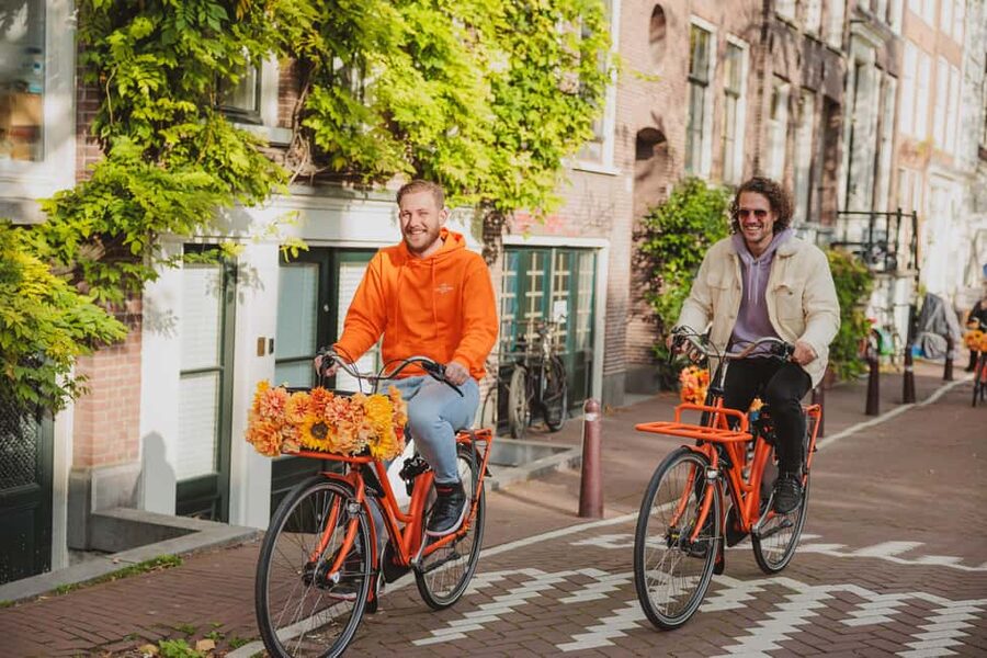 Amsterdam: Top Highlights Guided Bike Tour EN/DE/ES/FR/IT/CN - What the 3-speed bike feels like in city traffic