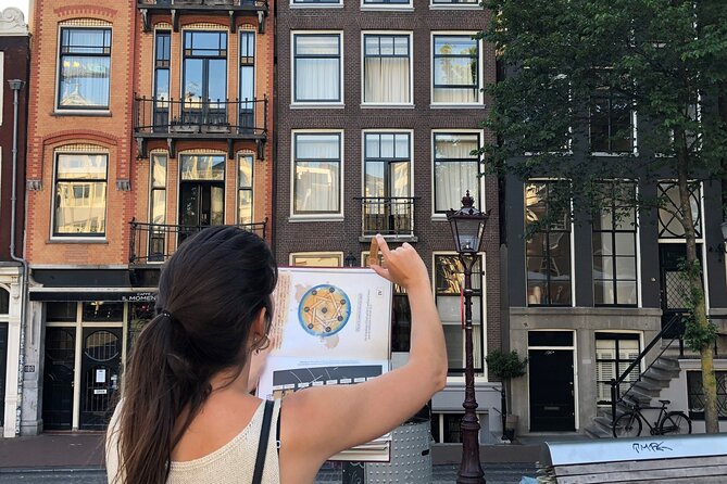 Amsterdam Treasure Hunt: The Mystery of a Secret Sender - Nieuwmarkt brings the city closer