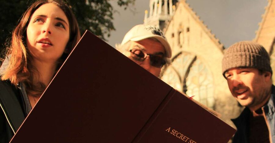 Amsterdam: Treasure Hunt Walking Tour "A Secret Sender" - Key Points At A Glance