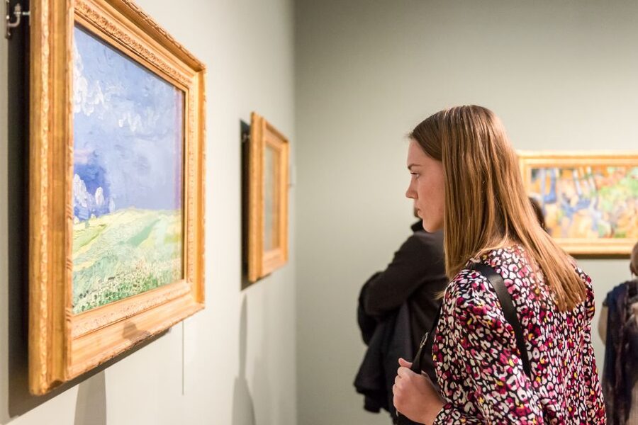Amsterdam: Van Gogh Museum Ticket - Crowds, Comfort, and the Best Visiting Hours