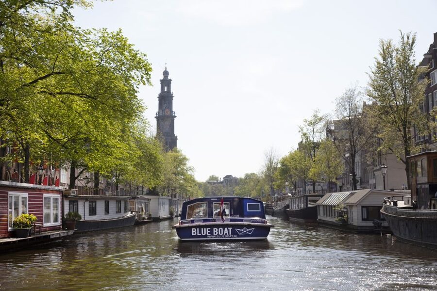 Amsterdam: Van Gogh Museum Ticket and City Canal Cruise - A 75-minute view of Amsterdam from the canals