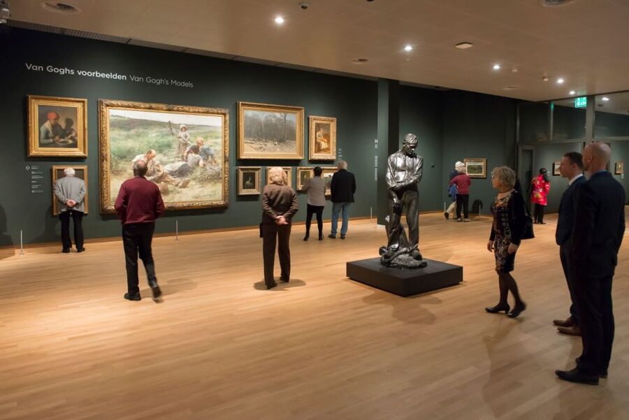 Amsterdam: Van Gogh Museum Ticket & Guided Tour - Meeting at Museumplein