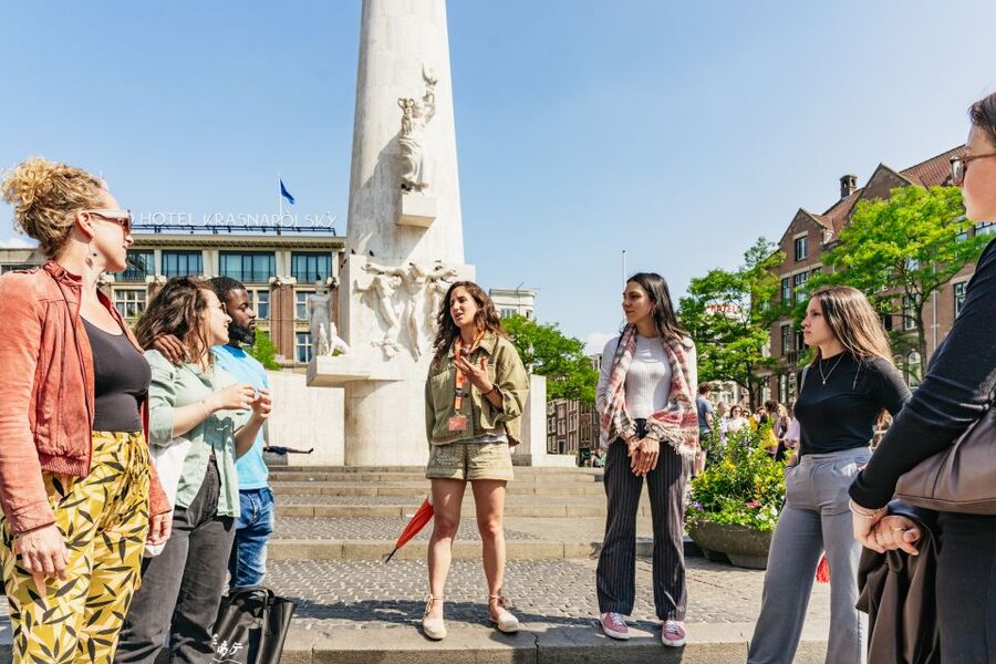 Amsterdam: Walking Tour, Jewish Museum & Synagogue Tickets - The Portuguese Synagogue and Its Sense of Place