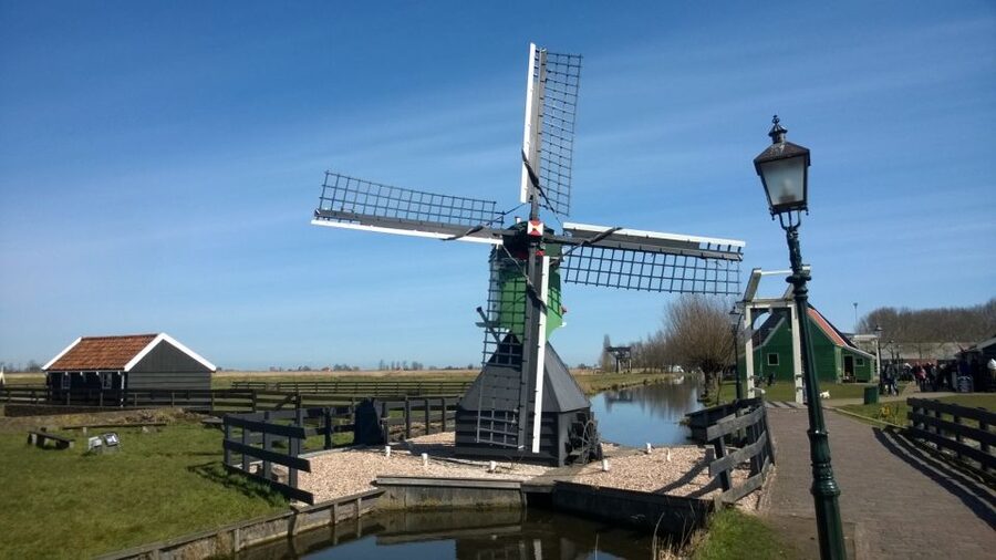 Amsterdam: Zaanse Schans 3-Hour Small Group Tour - Guides and the value of a small group