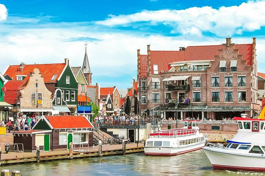 Amsterdam: Zaanse Schans, Edam, Volendam & Marken Bus Tour - The clog demonstration: a short look at old footwear