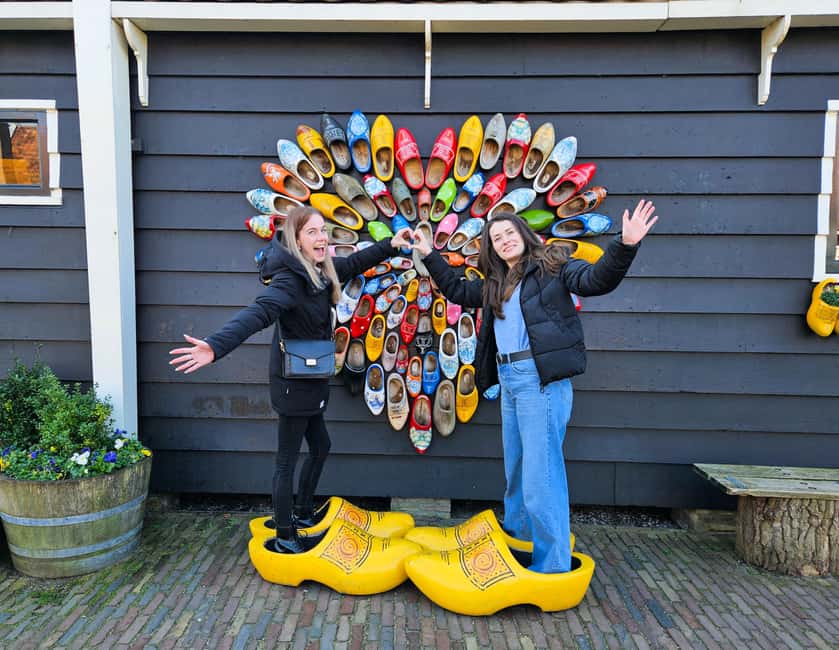Amsterdam: Zaanse Schans windmills & Volendam Guided Tour - Who should book this countryside trip?