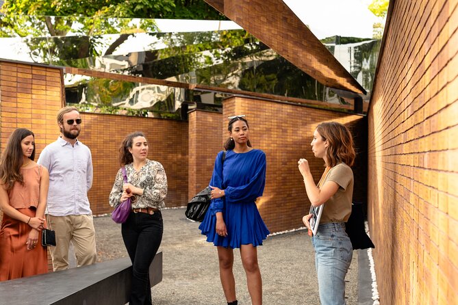 Anne Frank's Story - Guided Walking Tour through Amsterdam - The Auschwitz Monument and a quiet moment