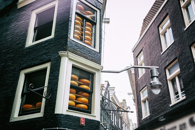 Authentic tour of Amsterdam: Jordaan, Ana Frank and Vondelpark - What the $30.04 price really buys