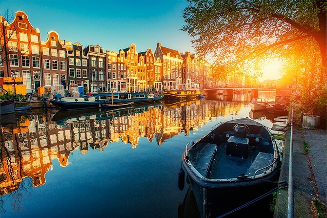 Authentic tour of Amsterdam: Jordaan, Ana Frank and Vondelpark - Jordaan: Amsterdam’s more personal side