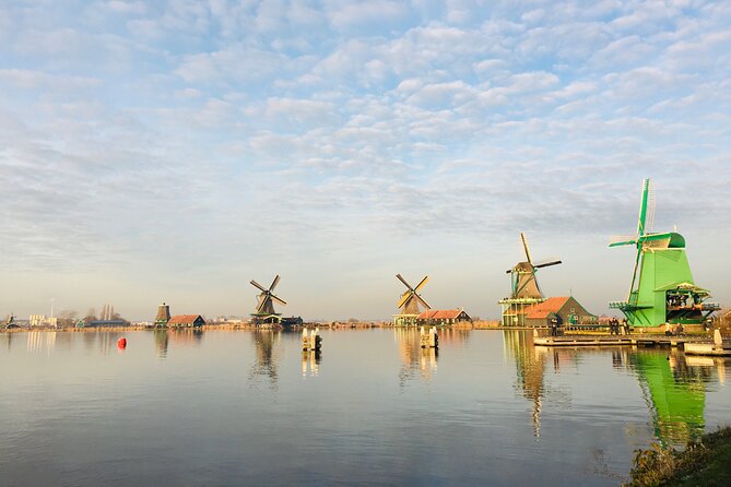 Best of Dutch Countryside: Giethoorn, Windmills, Secret Villages - The guide can shape the whole day