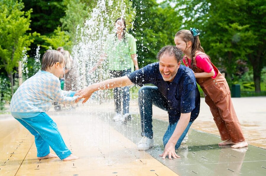 Biddinghuizen: Walibi Holland Entry Ticket - Speed Zone works well for families with mixed ages