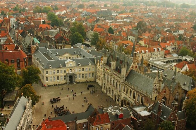 Bruges bus tour from Amsterdam - Bridges, canals, and the best photo stops