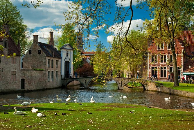 Bruges bus tour from Amsterdam - Burg Square and the Markt