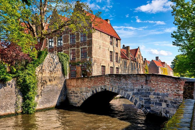Bruges bus tour from Amsterdam - Making the most of two hours alone