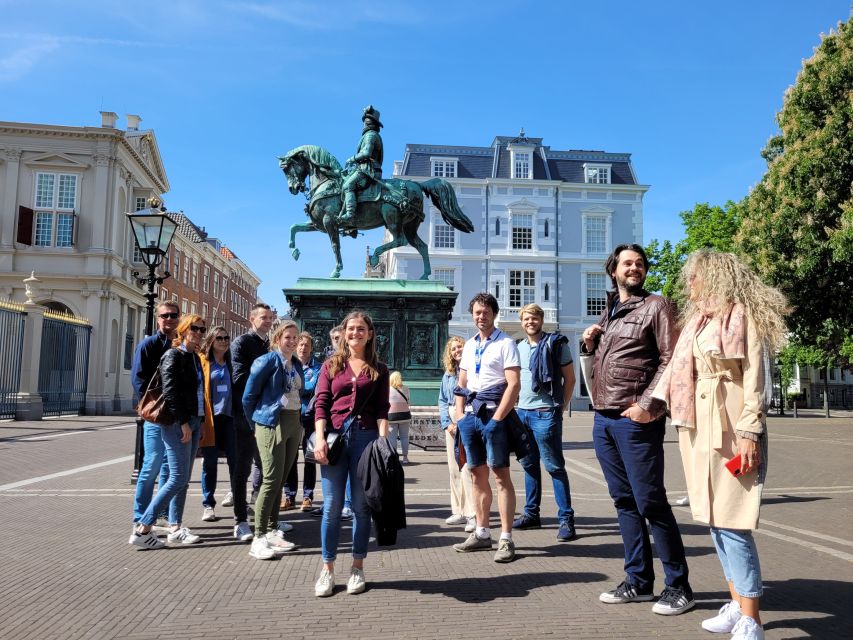 Centre The Hague On Foot with Wonderful Storyteller - 2hr - Noordeinde Palace and the House of Orange