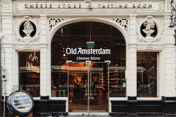 Cheese and Wine tasting in Amsterdam - Five cheeses, from young to mature