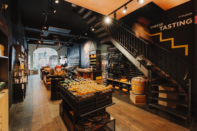 Cheese and Wine tasting in Amsterdam - The hosts make the difference