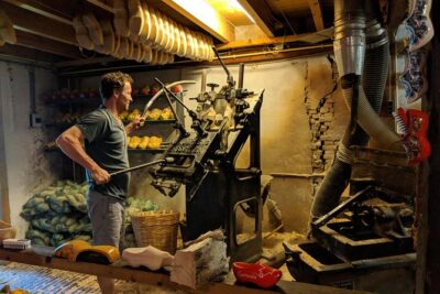 Countryside Bike Tour from Amsterdam: Cheese, Clogs & a Windmill